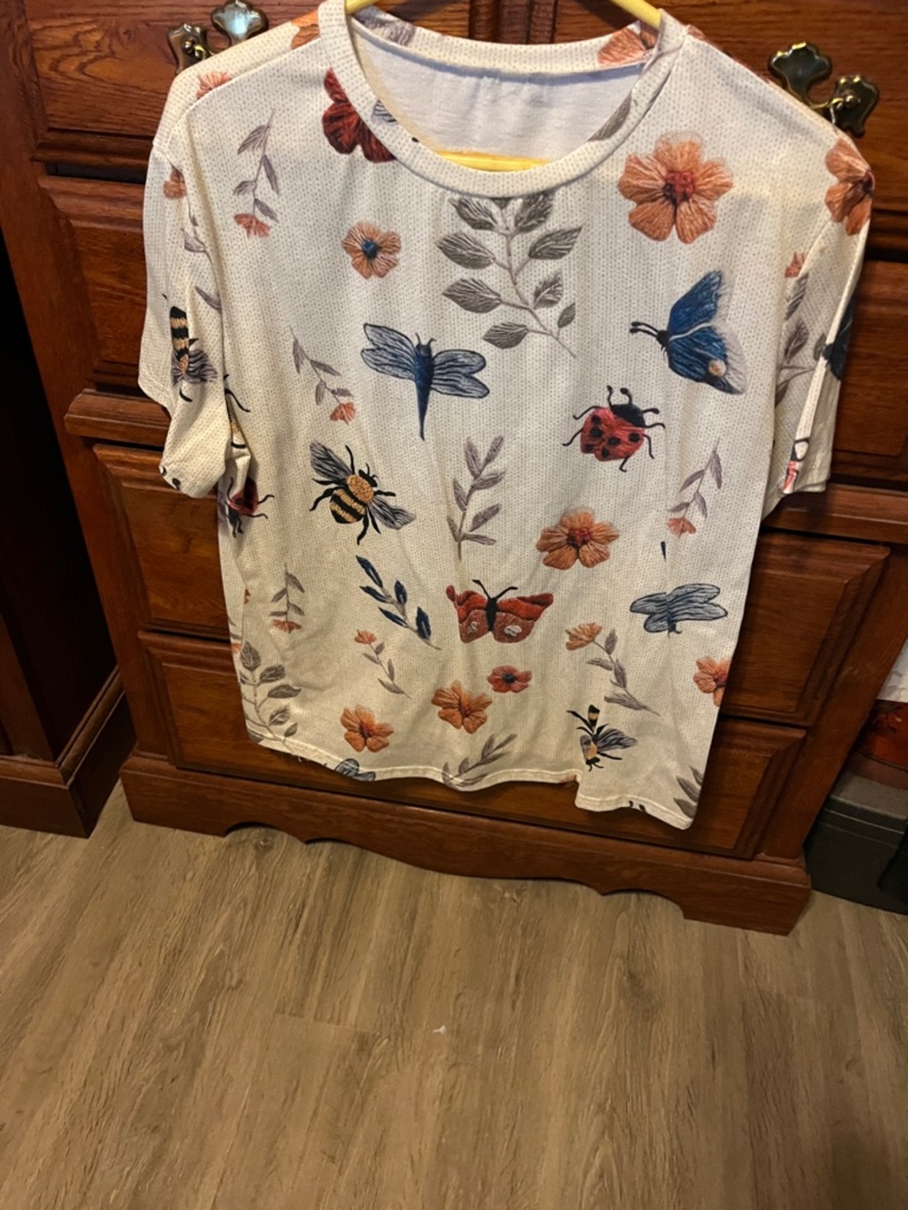 SHEIN White Floral & Insect Print Short Sleeve Top